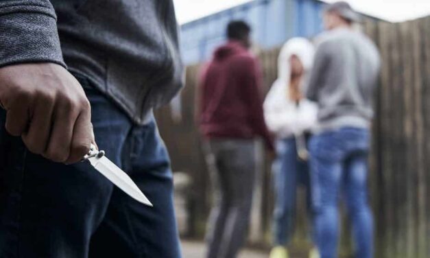 Paramedic’s stark knife crime warning after seeing ‘devastation’ it causes first-hand